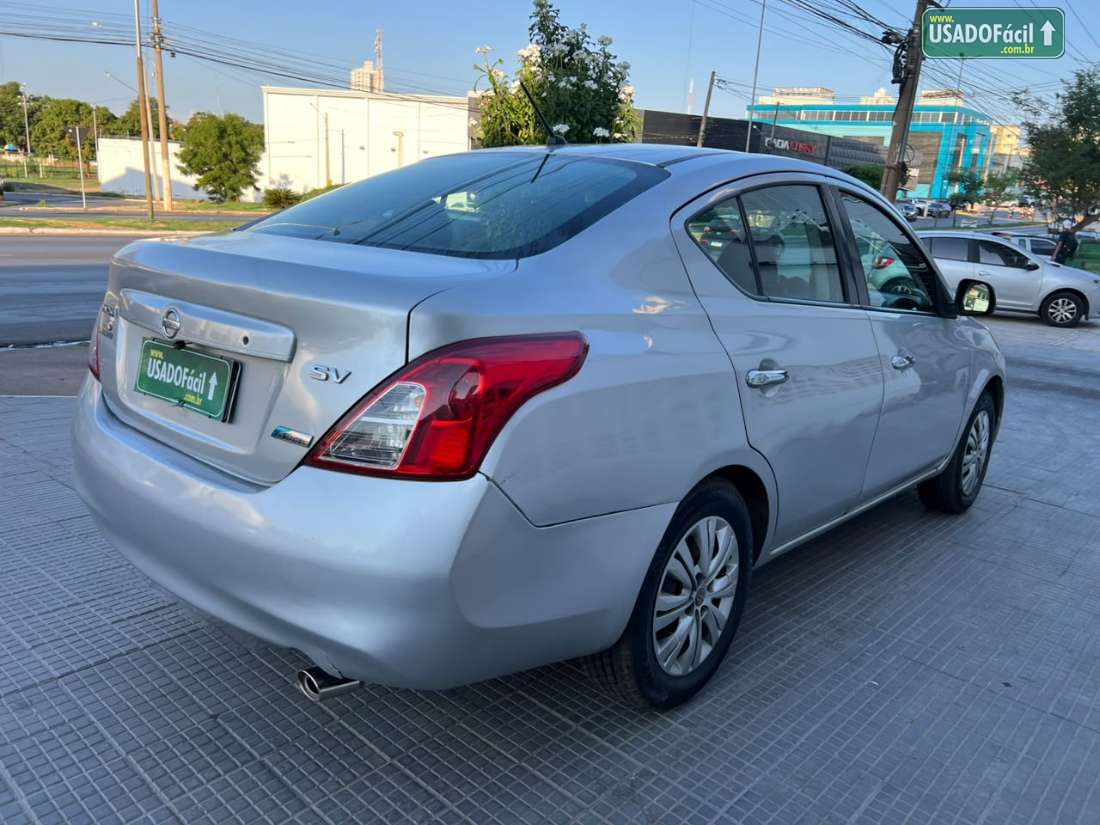NISSAN Versa SV 1.6 Mecânico Flex 2012/2013 — foto 5 de 9