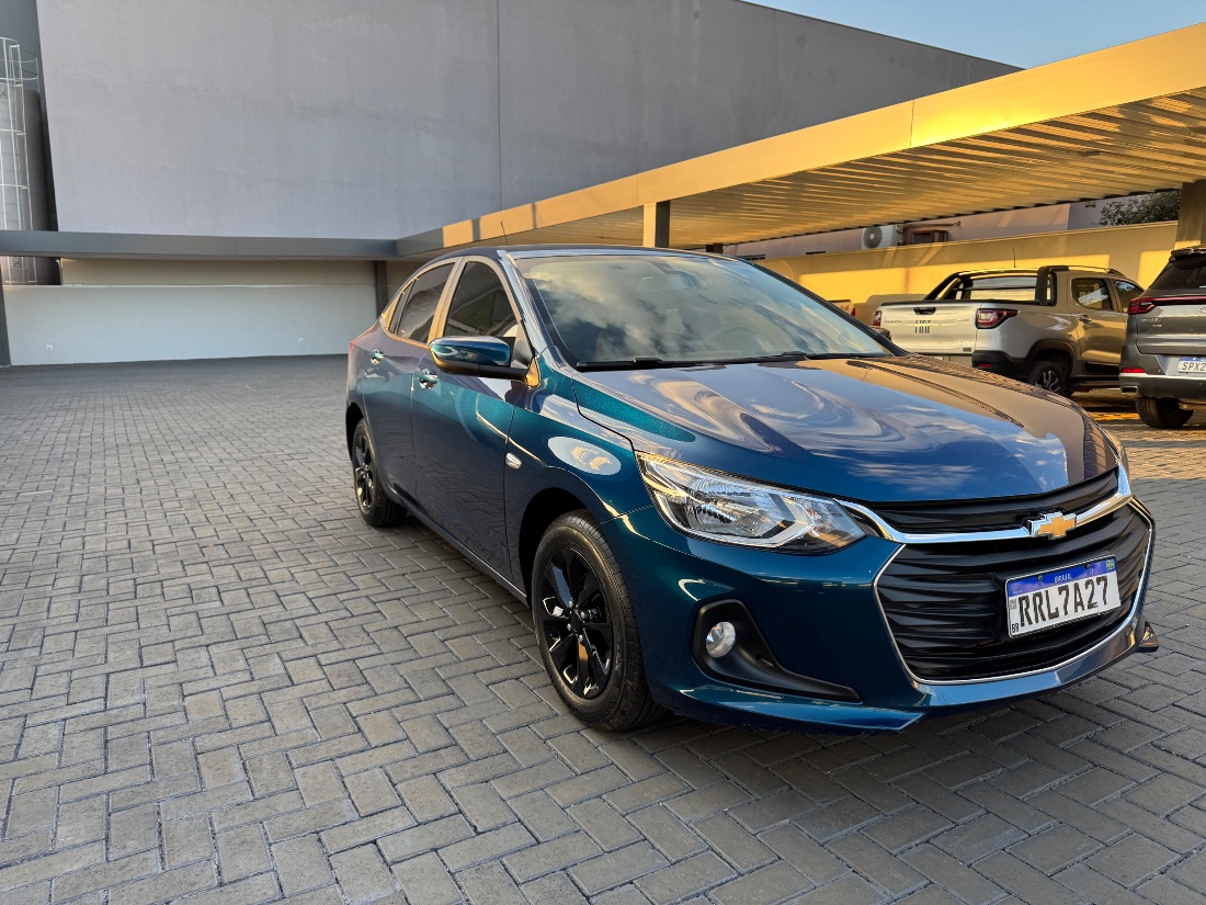 CHEVROLET/GM Onix Sedan Plus LTZ 1.0 Turbo Mecânico Flex 2022/2022 — foto 2 de 5