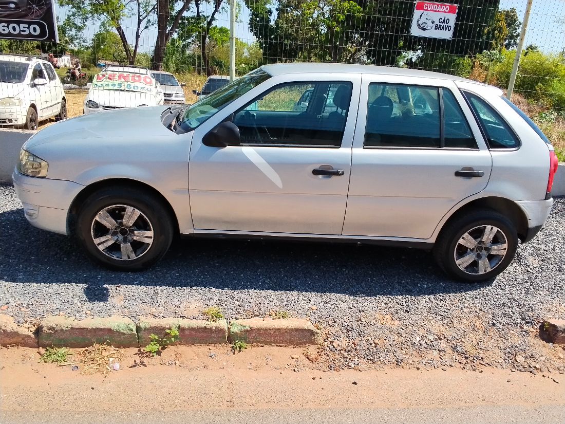 Volkswagen Gol Plus 1.0 Mi 4P Total Flex 4p 2008/2008 — foto 3 de 10
