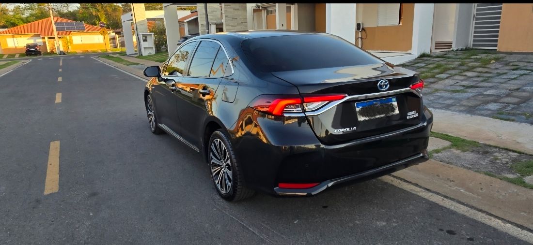 Toyota Corolla Altis Premium Hybrid 1.8 Automático Flex Híbrido 2023/2023 — foto 2 de 13