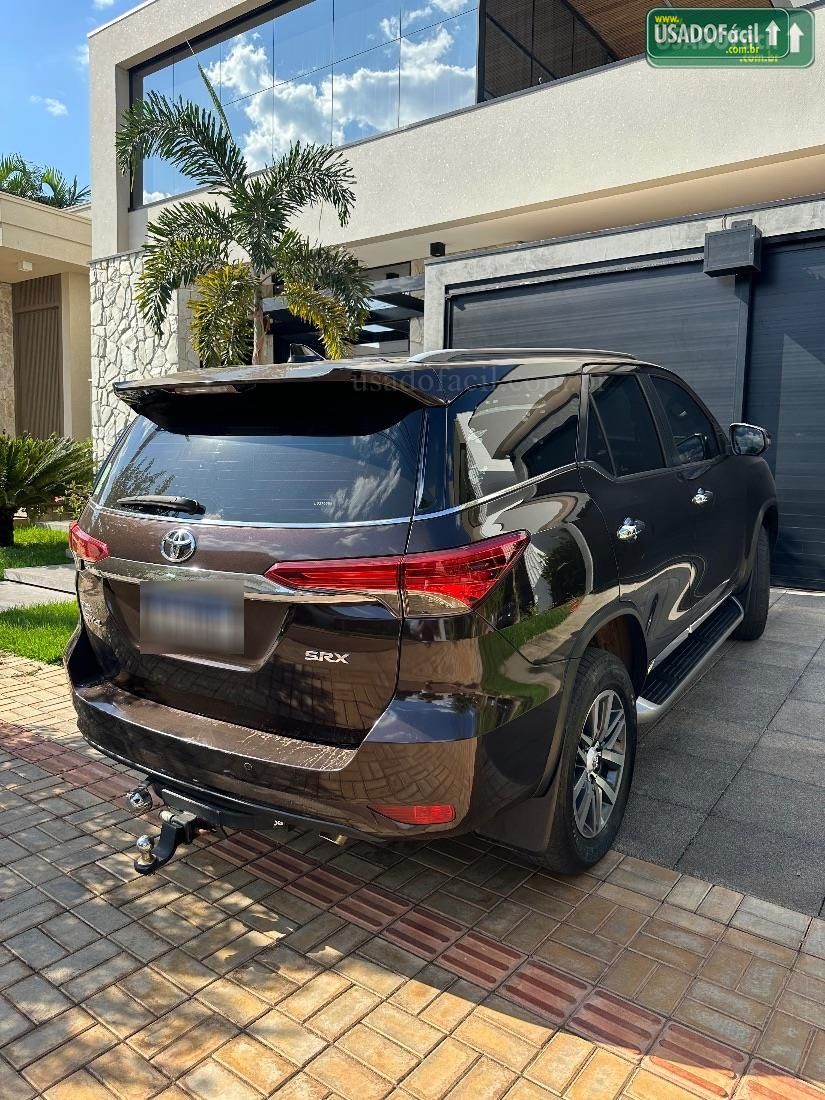 TOYOTA Hilux SW4 SRX 2.8 4x4 TDI Automático Diesel 2019/2020 — foto 4 de 8