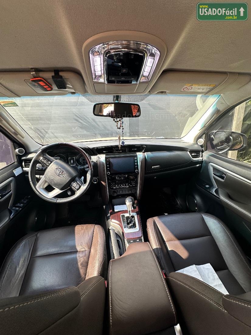 TOYOTA Hilux SW4 SRX 2.8 4x4 TDI Automático Diesel 2019/2020 — foto 5 de 8