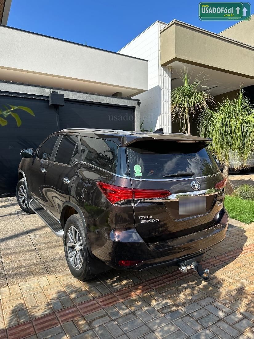 TOYOTA Hilux SW4 SRX 2.8 4x4 TDI Automático Diesel 2019/2020 — foto 3 de 8