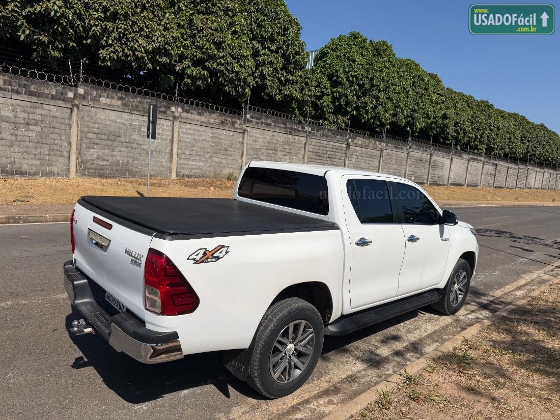 TOYOTA Hilux SRX CD 2.8 4x4 TDI Automático Diesel 2016/2016 — foto 3 de 7