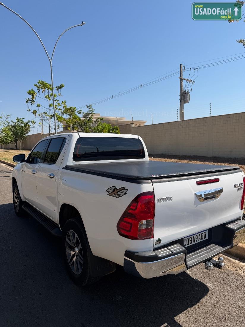 TOYOTA Hilux SRX CD 2.8 4x4 TDI Automático Diesel 2016/2016 — foto 5 de 7