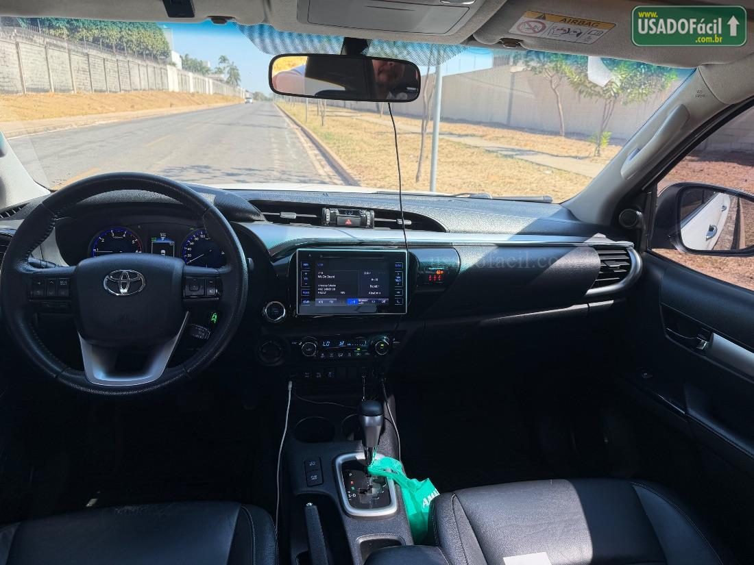 TOYOTA Hilux SRX CD 2.8 4x4 TDI Automático Diesel 2016/2016 — foto 6 de 7