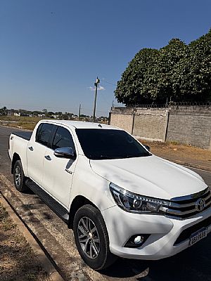 Hilux Srx Cd 2.8 4x4 Tdi Automático Diesel 2016/2016 em Sorriso - MT