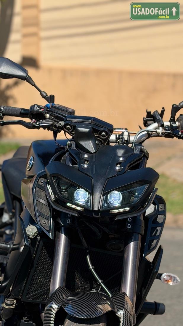 YAMAHA MT-09 850cc 2021/2022 — foto 10 de 11