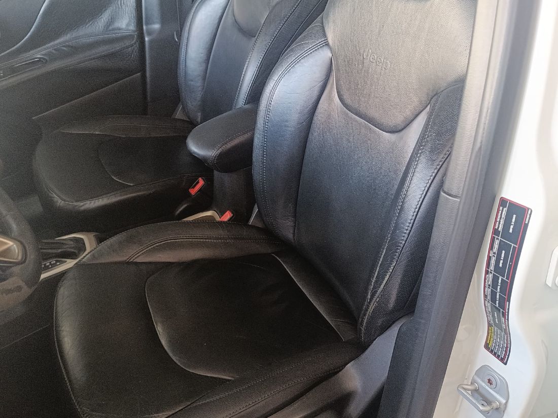 Jeep Renegade 1.8 4x2 Automático Flex 2016/2016 — foto 13 de 15