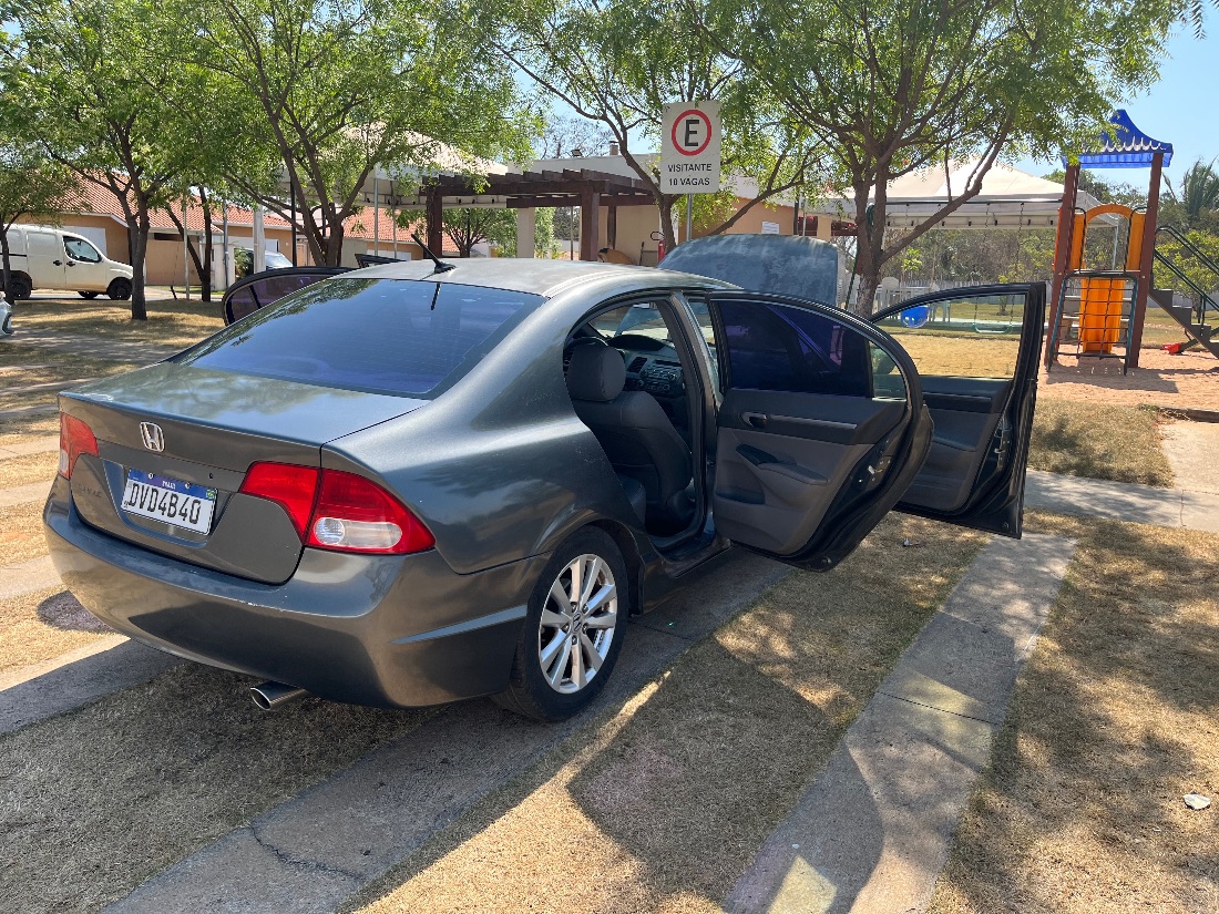 Honda Civic Sedan EXS 1.8 Automático Flex 2006/2007 — foto 11 de 15