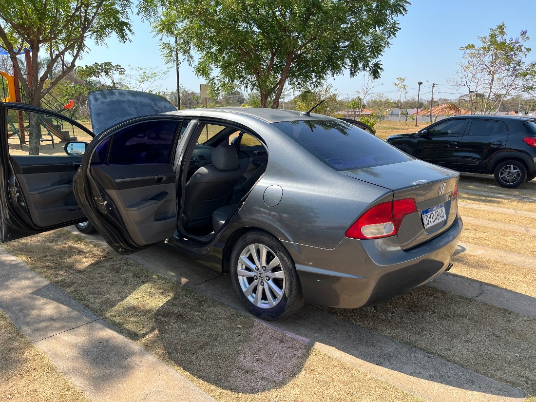 Honda Civic Sedan EXS 1.8 Automático Flex 2006/2007 — foto 12 de 15