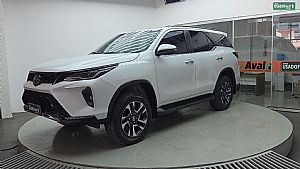 Hilux Sw4 Srx Platinum 2.8 4x4 Turbo Automático Diesel 2024/2024 em Cuiabá - MT