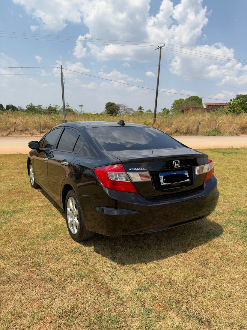 Honda Civic Sedan EXS 1.8 Automático Flex 2012/2013 — foto 2 de 6