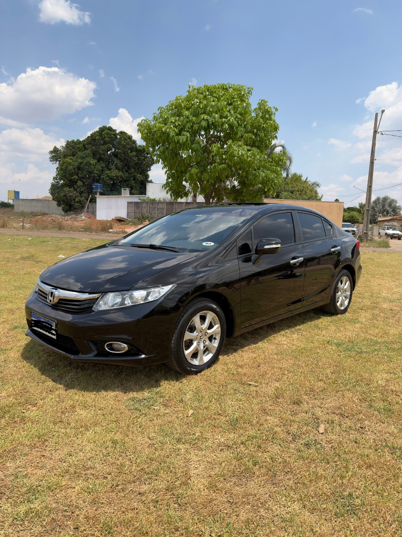Honda Civic Sedan EXS 1.8 Automático Flex 2012/2013 — foto 3 de 6