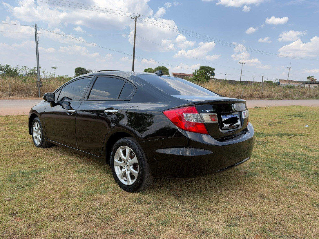 Honda Civic Sedan EXS 1.8 Automático Flex 2012/2013 — foto 4 de 6