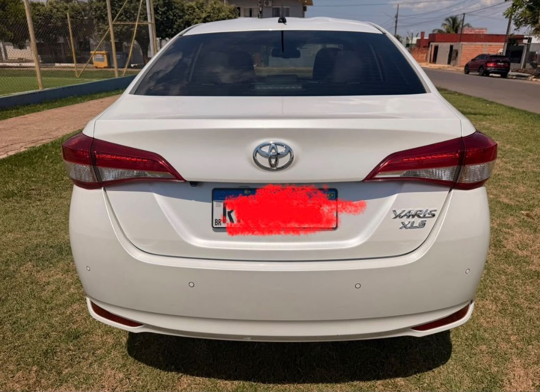 Toyota Yaris Sedan XLS 1.5 Automático Flex 2022/2023 — foto 4 de 15