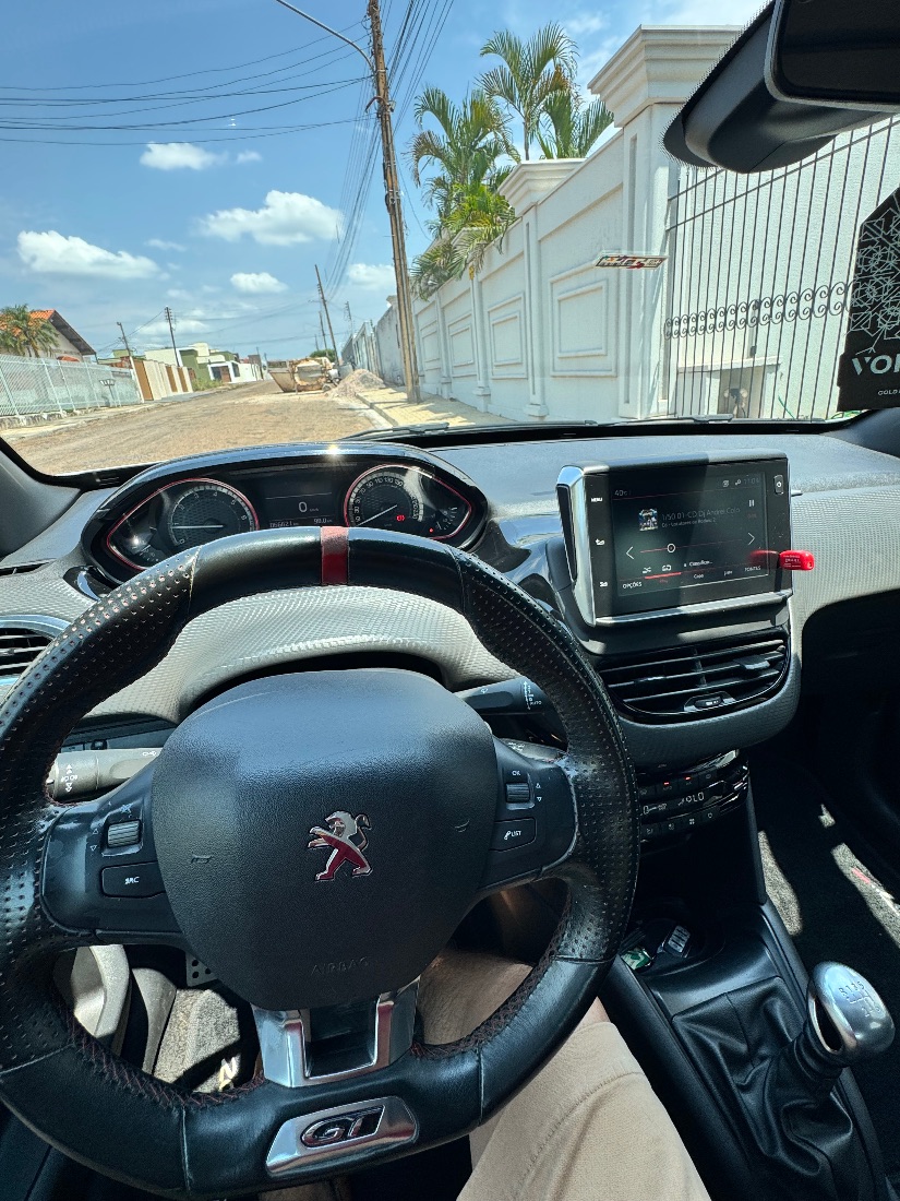 Peugeot Peugeot 208 GT 1.6 THP Mecânico Flex 2017/2018 — foto 12 de 15