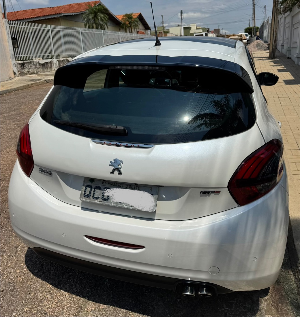 Peugeot Peugeot 208 GT 1.6 THP Mecânico Flex 2017/2018 — foto 4 de 15