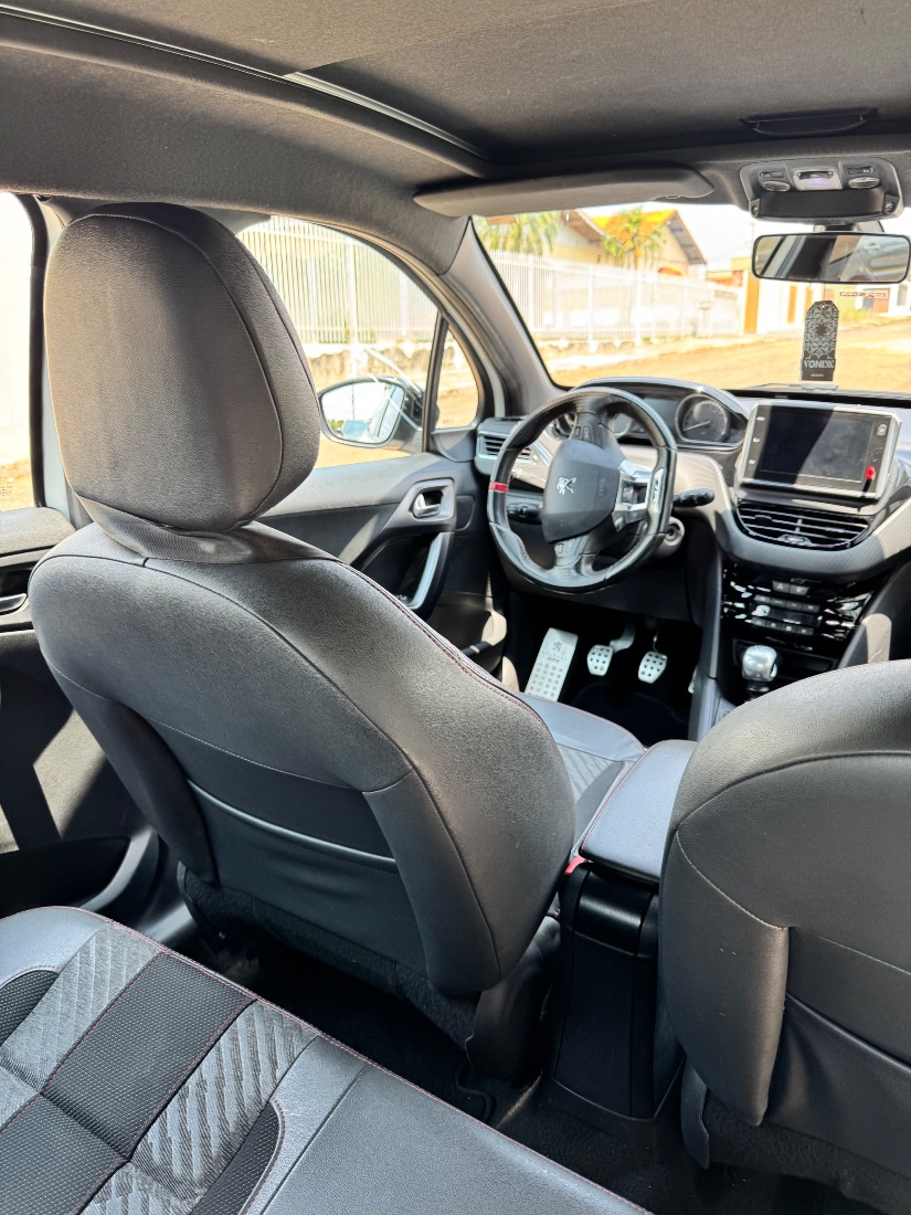 Peugeot Peugeot 208 GT 1.6 THP Mecânico Flex 2017/2018 — foto 7 de 15