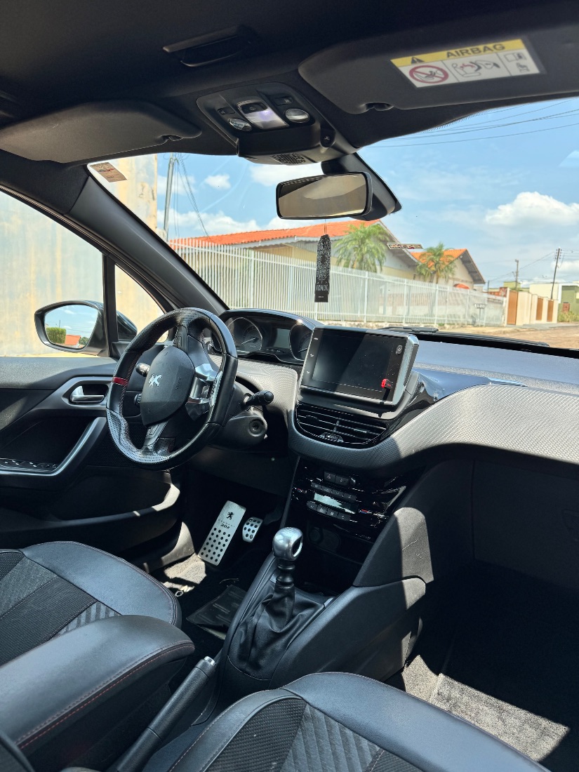 Peugeot Peugeot 208 GT 1.6 THP Mecânico Flex 2017/2018 — foto 8 de 15