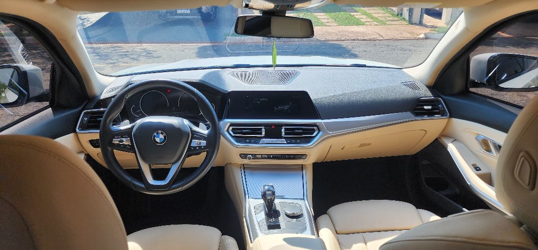 BMW BMW 320i Sport 2019/2020 — foto 6 de 13