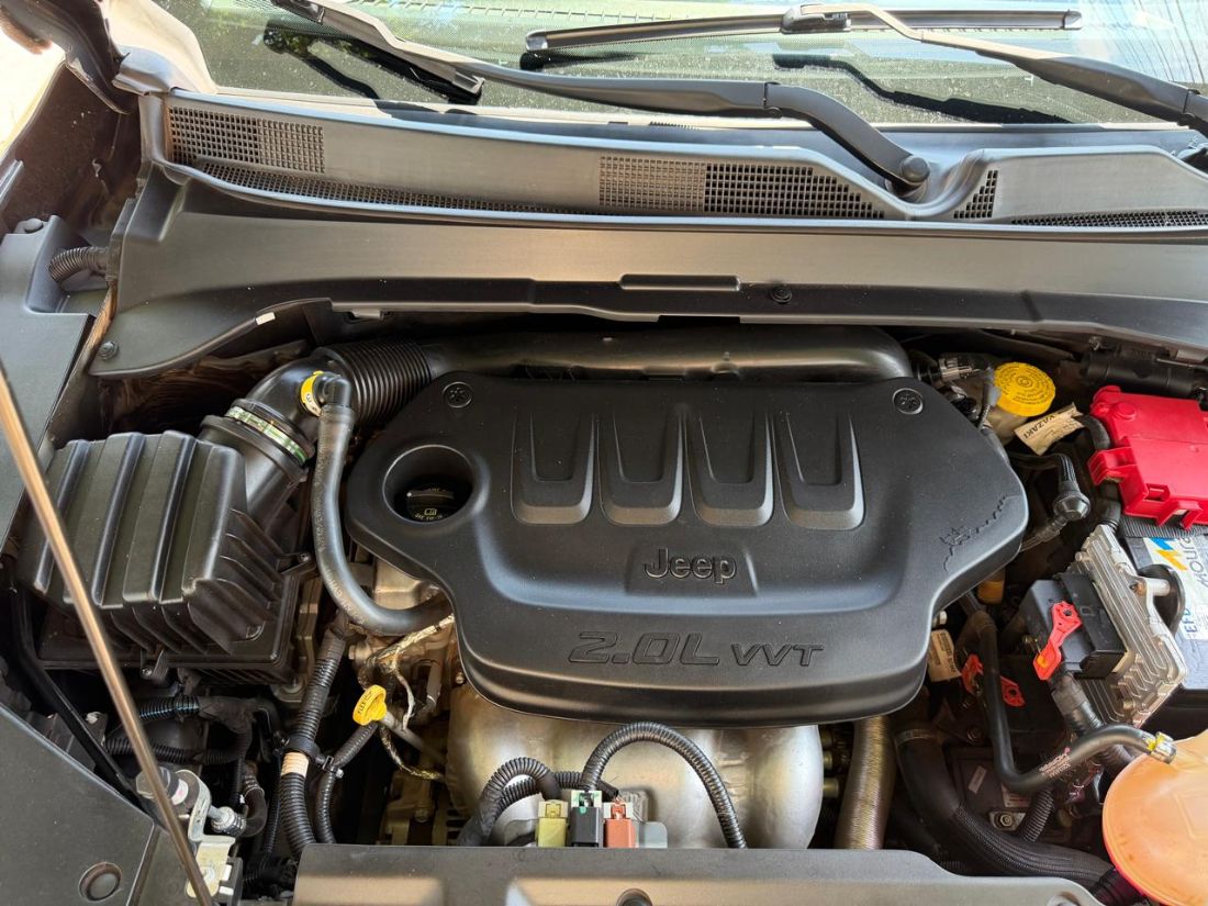 Jeep Compass Longitude 2.0 4x2 Automático Flex - Pack Premium 2020/2020 — foto 13 de 13