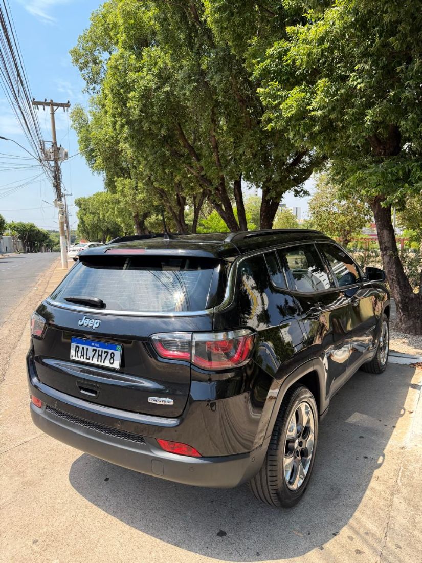 Jeep Compass Longitude 2.0 4x2 Automático Flex - Pack Premium 2020/2020 — foto 3 de 13