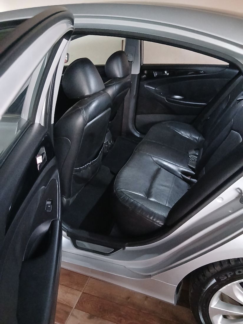 Hyundai Sonata 2.4 Automático 2011/2012 — foto 10 de 12