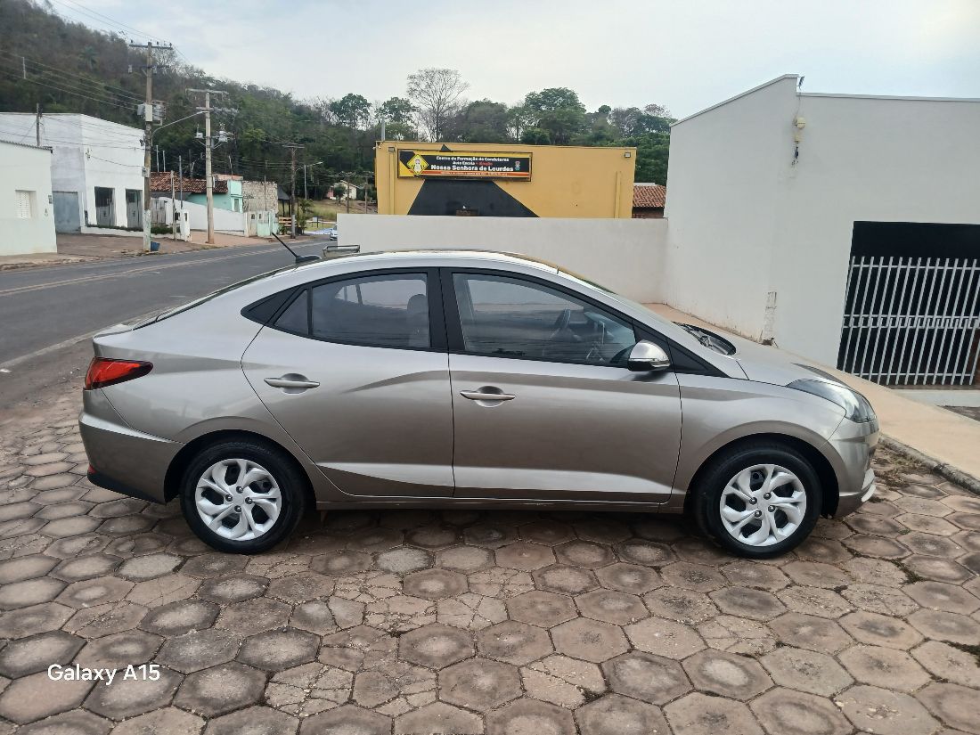 Hyundai HB20S Sedan Vision 1.0 Mecânico Flex 2020/2021 — foto 6 de 14