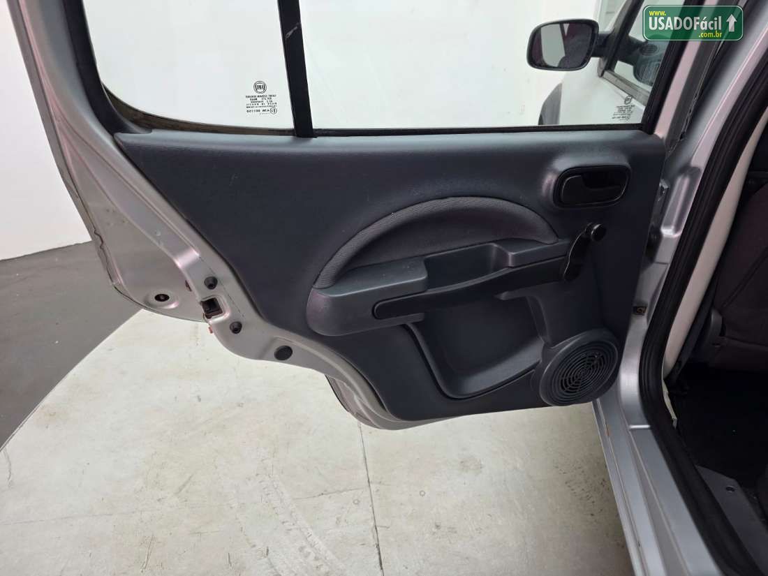 FIAT Uno Way Celebration 1.4 EVO 4P Fire Flex 2011/2011 — foto 18 de 24
