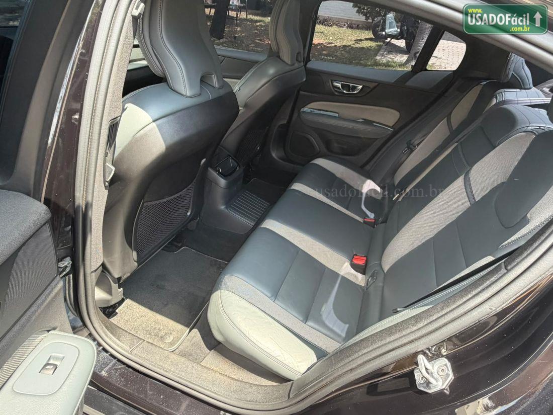 VOLVO Volvo S60 T-8 R-Design 2.0 407CV Híbrido 2020/2021 — foto 8 de 12