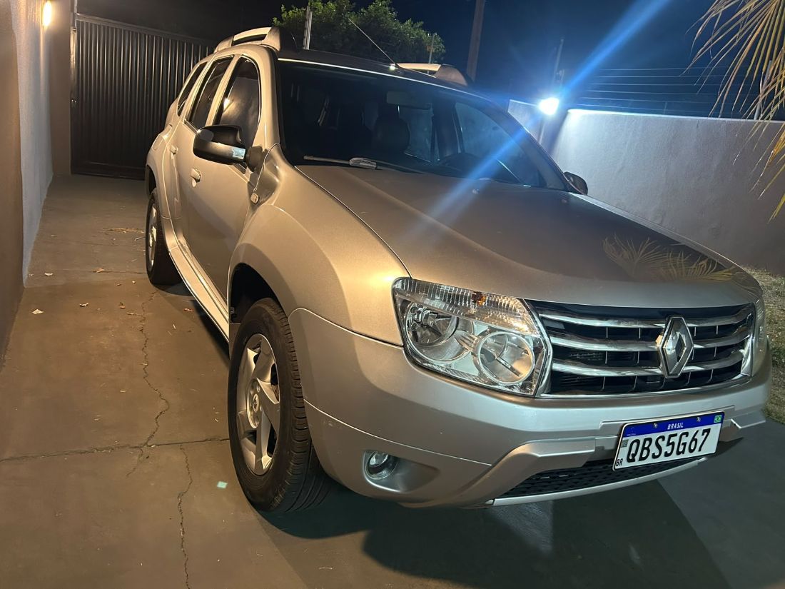 Renault Duster Dynamique 2.0 Automático Flex 2014/2015 — foto 2 de 6