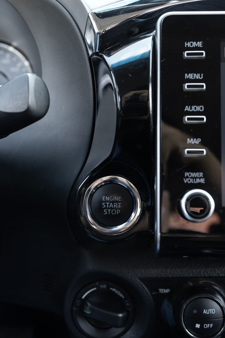 Toyota Hilux SRX CD 2.8 4x4 TDI Automático Diesel 2021/2022 — foto 8 de 15