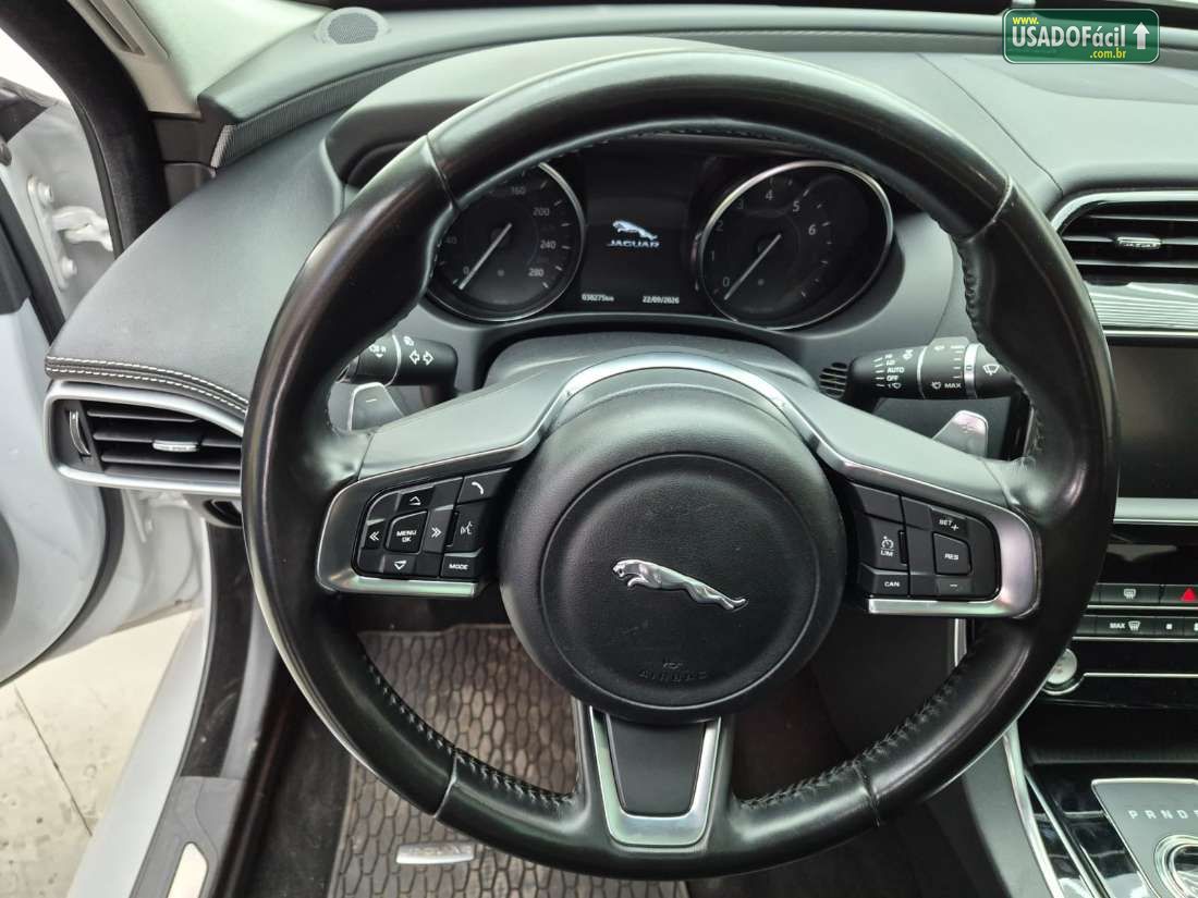 JAGUAR Jaguar XE 2.0 Turbocharged R-Sport Automático 2018/2019 — foto 15 de 33