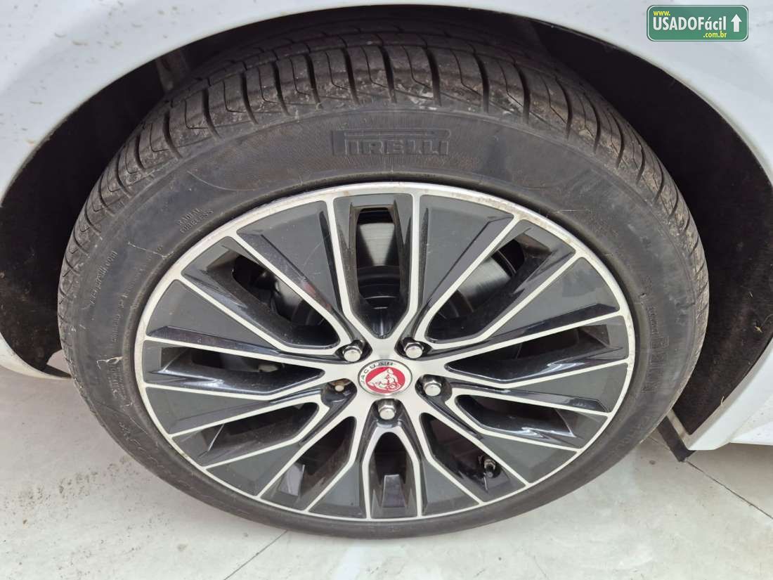 JAGUAR Jaguar XE 2.0 Turbocharged R-Sport Automático 2018/2019 — foto 31 de 33