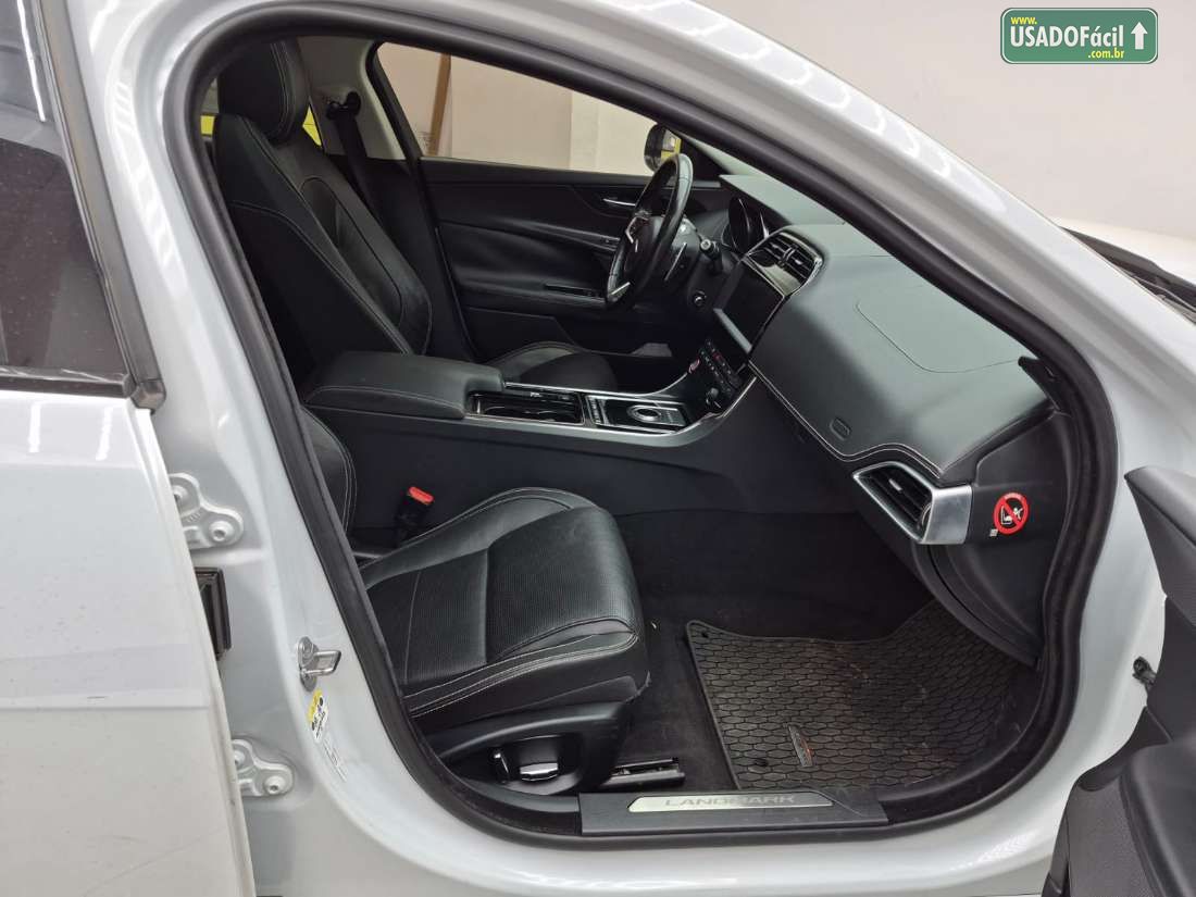 JAGUAR Jaguar XE 2.0 Turbocharged R-Sport Automático 2018/2019 — foto 11 de 33
