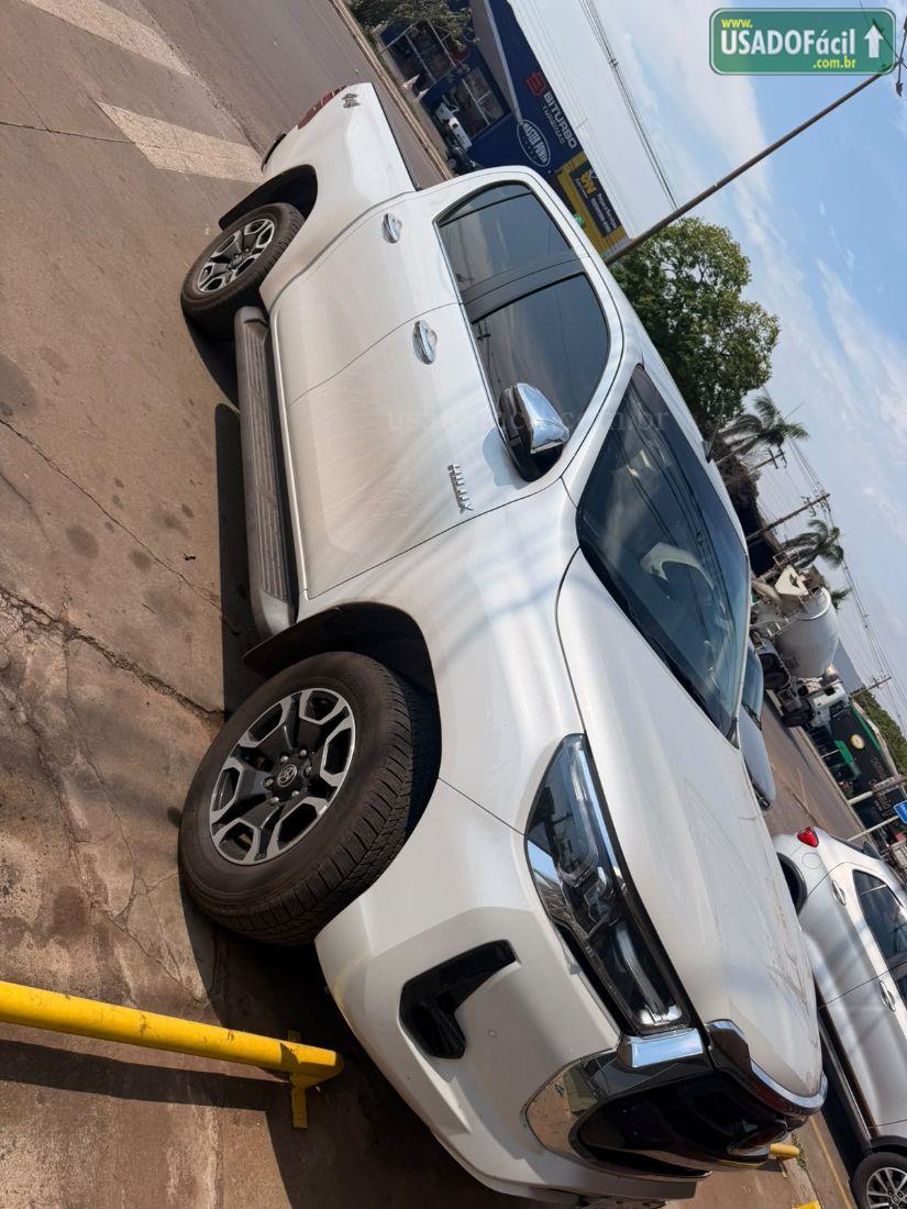 TOYOTA Hilux SRX CD 2.8 4x4 TDI Automático Diesel 2026/2026 — foto 2 de 5