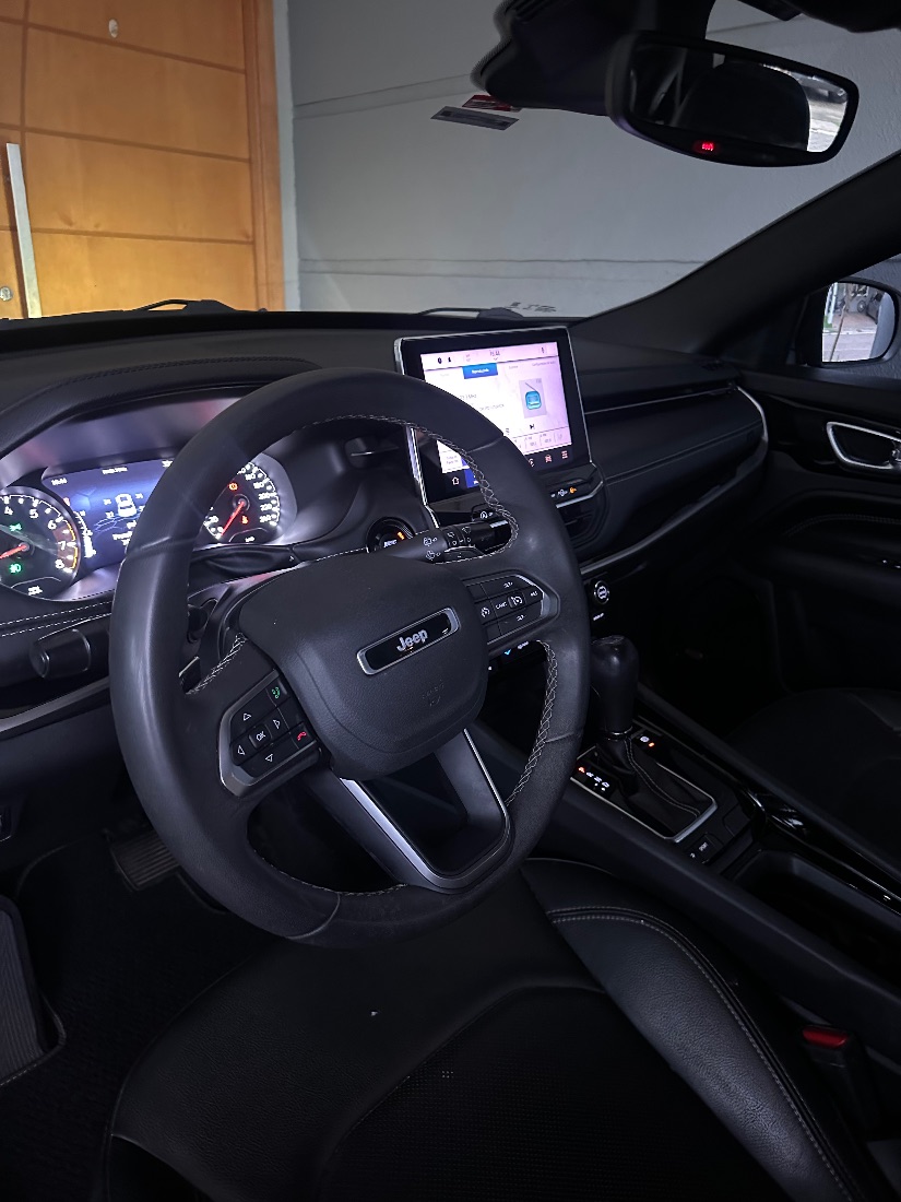 Jeep Compass T270 80 Anos 1.3 Turbo 4x2 Automático Flex 2021/2022 — foto 5 de 6
