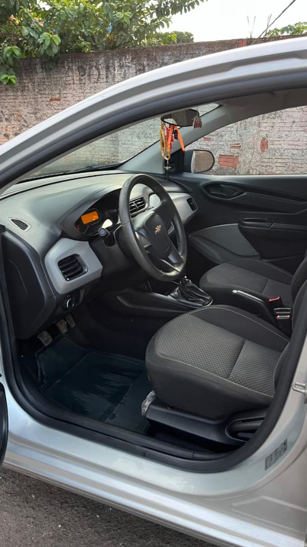 CHEVROLET/GM Onix Joy Hatch 1.0 Mecânico Flex 2019/2019 — foto 4 de 8