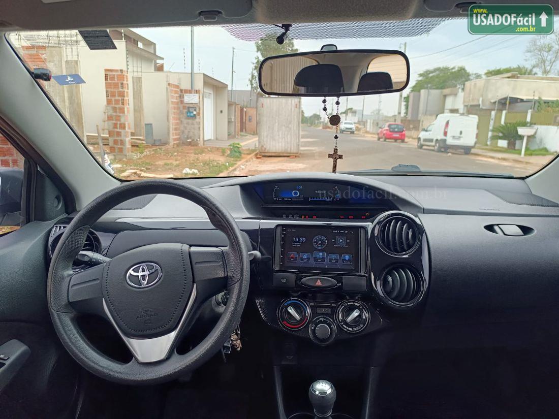 TOYOTA Etios Hatch X 1.3 Mecânico Flex 2017/2018 — foto 7 de 13