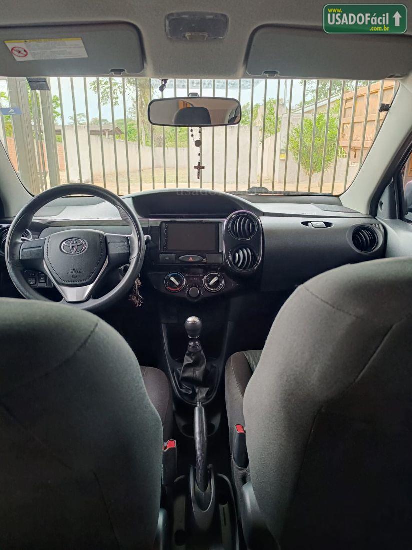 TOYOTA Etios Hatch X 1.3 Mecânico Flex 2017/2018 — foto 9 de 13