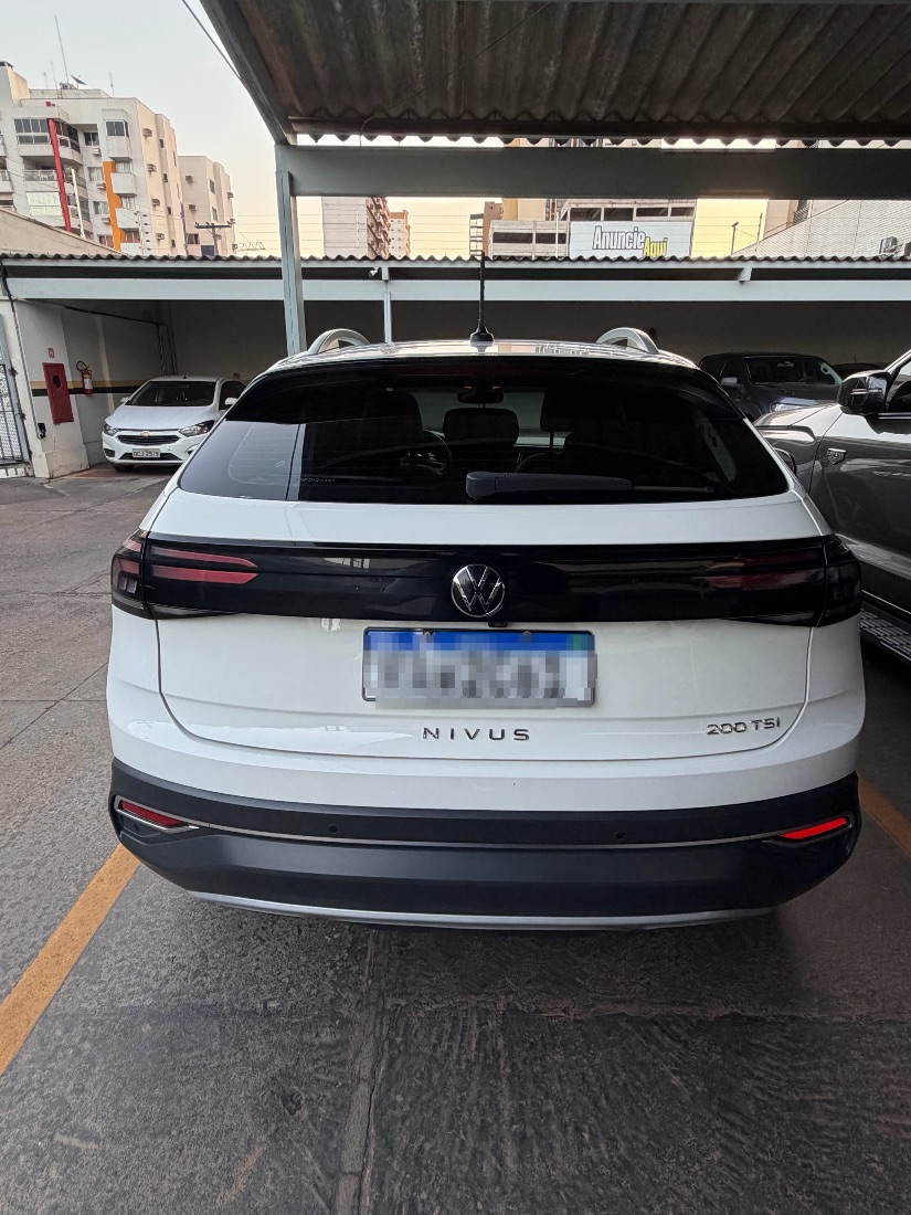 Volkswagen Nivus Highline 200 TSI Automático Flex 2022/2022 — foto 4 de 9