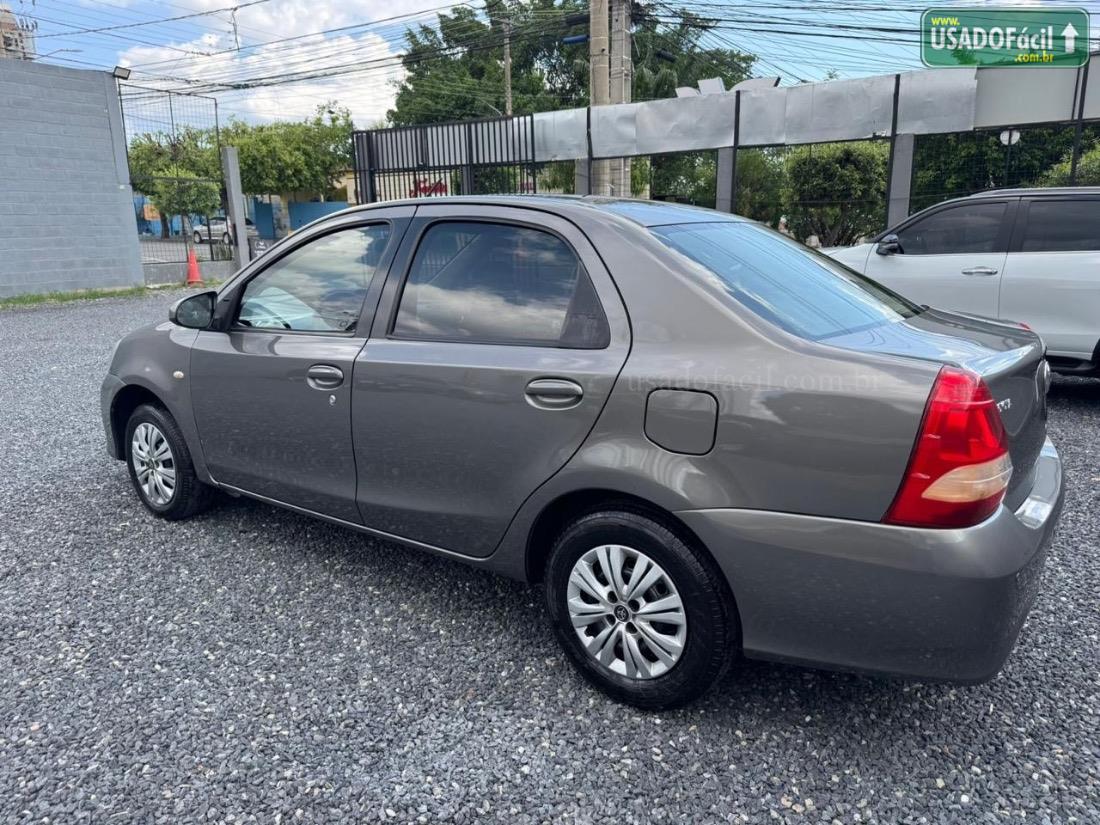 TOYOTA Etios Sedan XS 1.5 Automático Flex 2017/2018 — foto 5 de 9