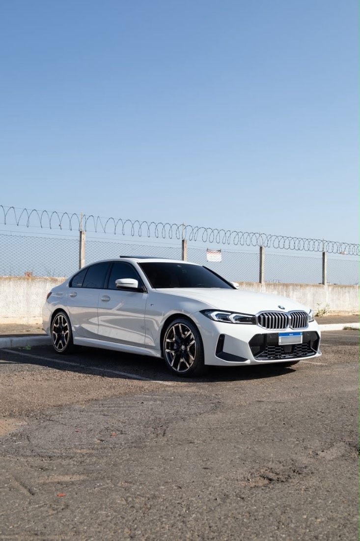 BMW BMW 320i Sport Turbo 2.0 2024/2025 — foto 4 de 15