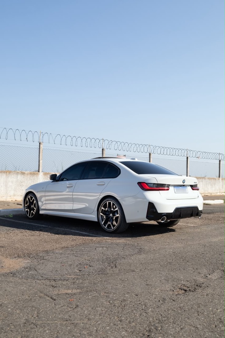 BMW BMW 320i Sport Turbo 2.0 2024/2025 — foto 5 de 15