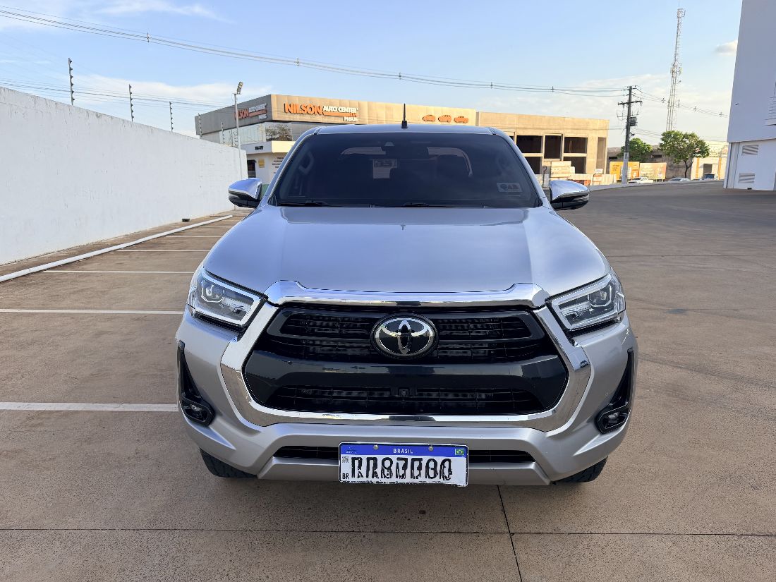 Toyota Hilux SRX CD 2.8 4x4 TDI Automático Diesel 2022/2022 — foto 4 de 12