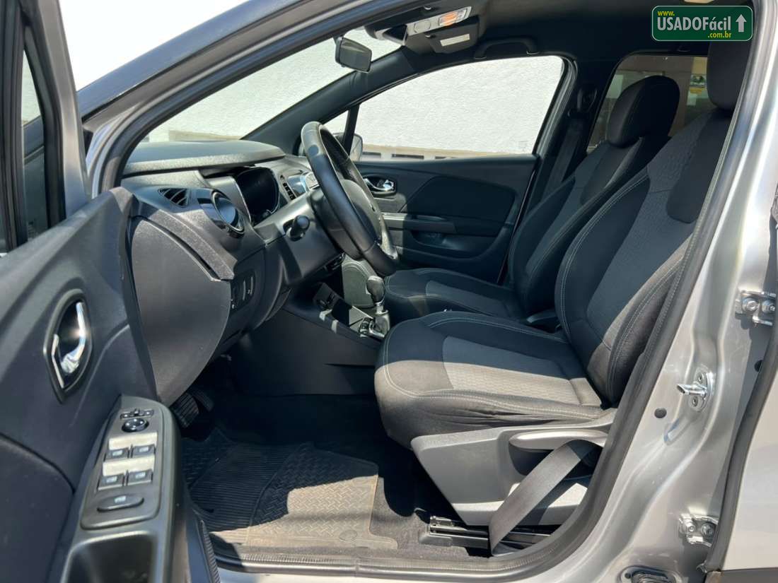 RENAULT Captur Life 1.6 Automático Flex 2020/2021 — foto 7 de 9