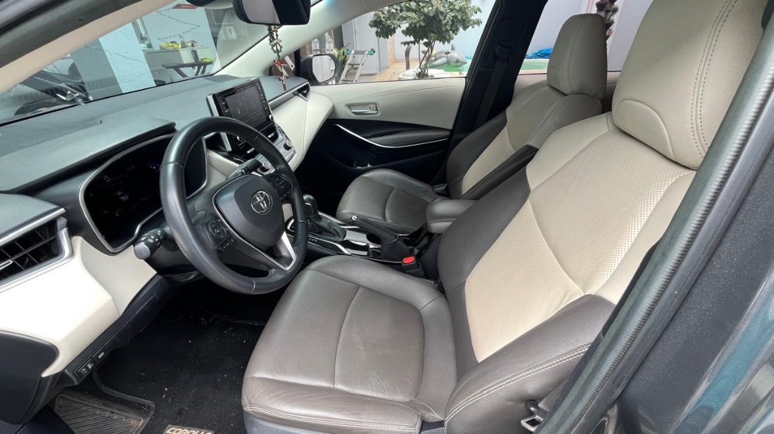 Toyota Corolla Altis Premium Hybrid 1.8 Automático Flex Híbrido 2021/2022 — foto 2 de 7