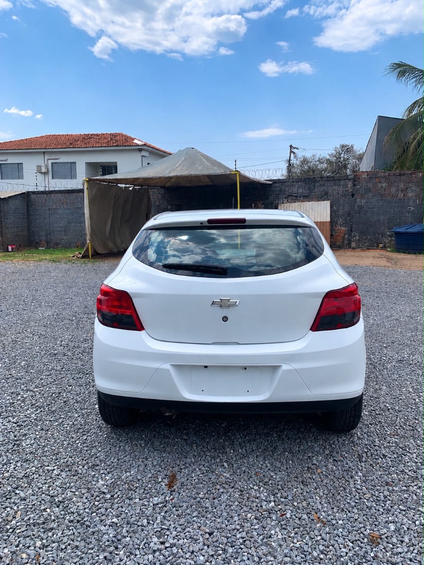 CHEVROLET/GM Onix Hatch LT 1.0 Mecânico Flex 2014/2014 — foto 2 de 6