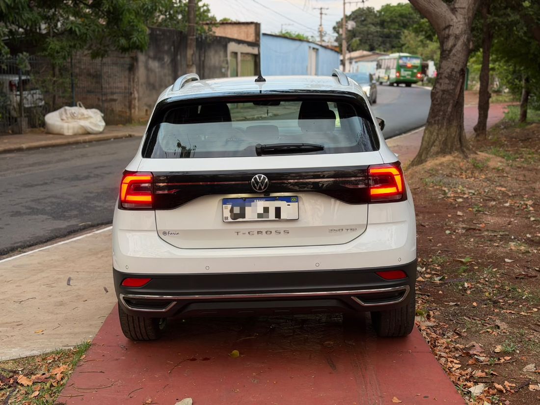 Volkswagen T-Cross Highline 250 TSI 1.4 Automático Flex 2024/2024 — foto 3 de 12